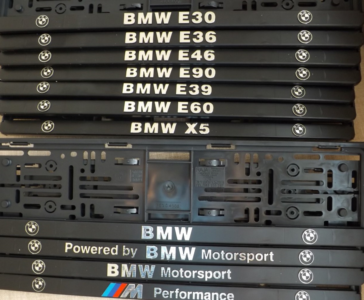 BMW podložky pod SPZ rámečky s 3D písmem a chromovým potiskem