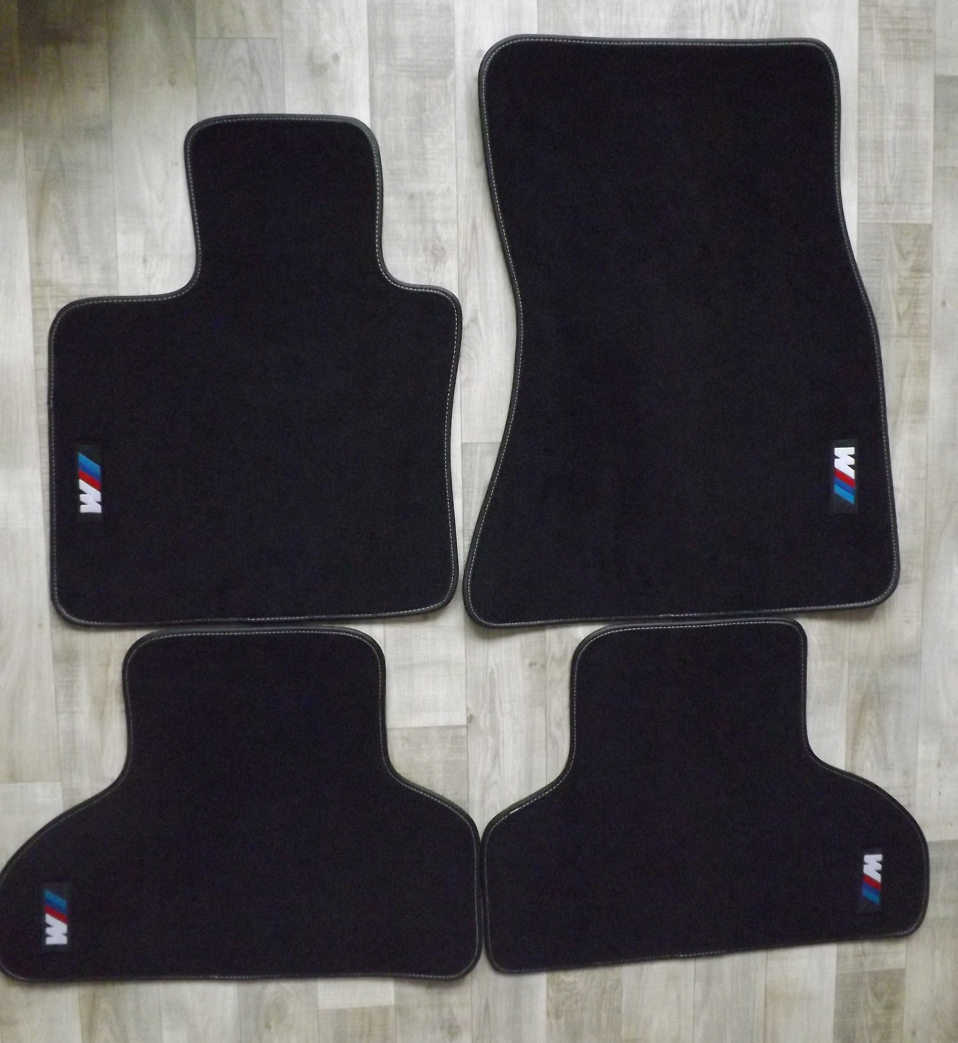 BMW koberečky velurové autokoberce do auta s logem ///M logo