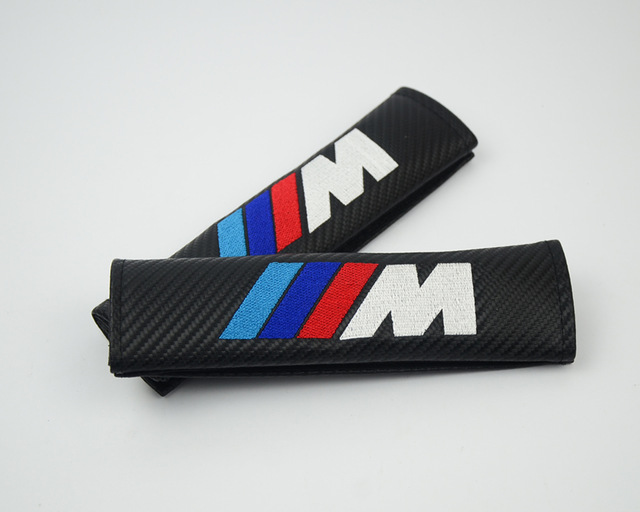 ///M návleky na bezpečnostní pásy karbonové provedení s logem ///Mpaket BMW